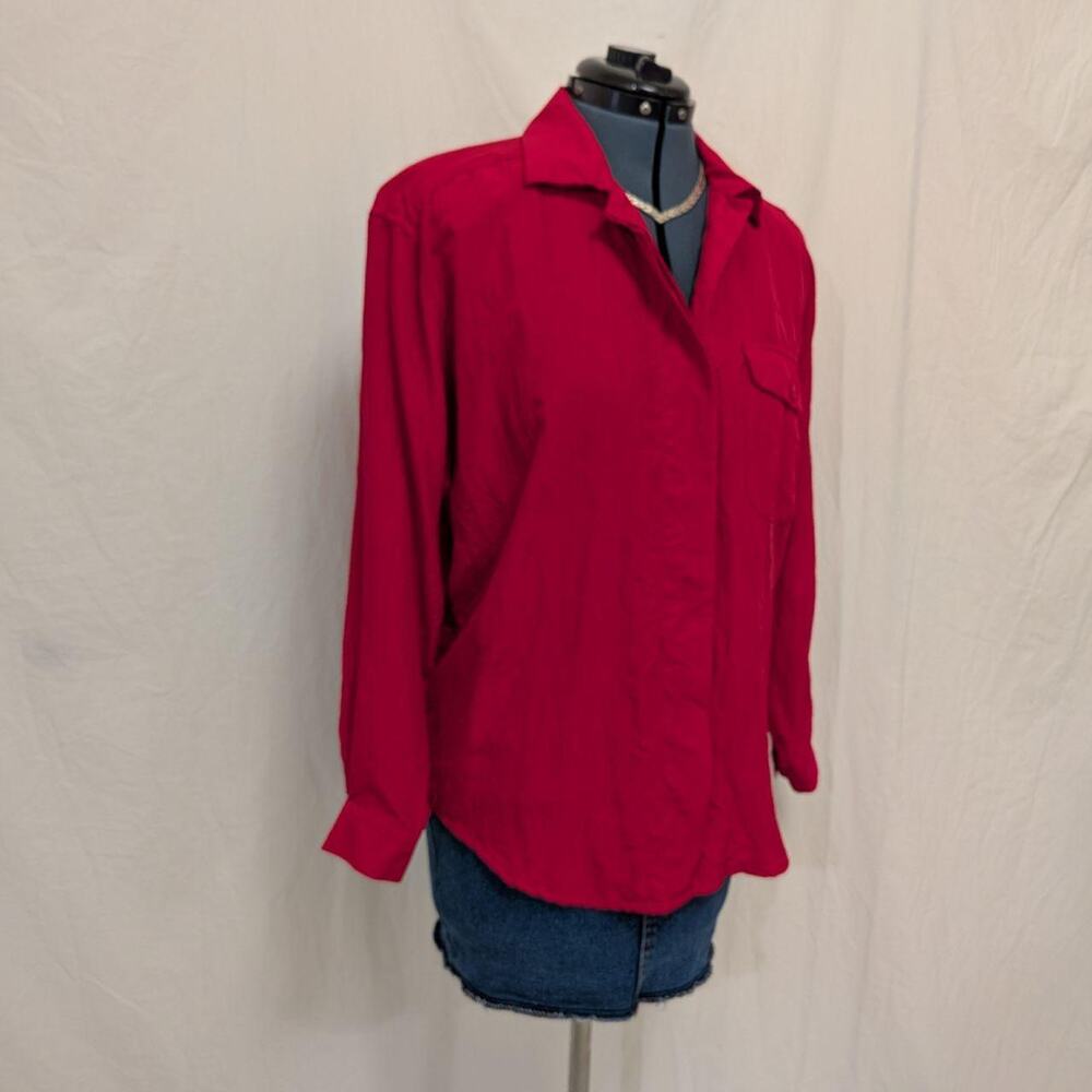 Vintage red 100% silk button‑front shirt by 2567, size 6